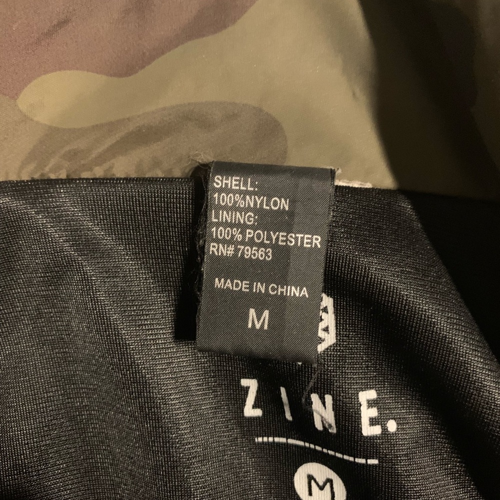 Windbreaker - Picture 2 of 4
